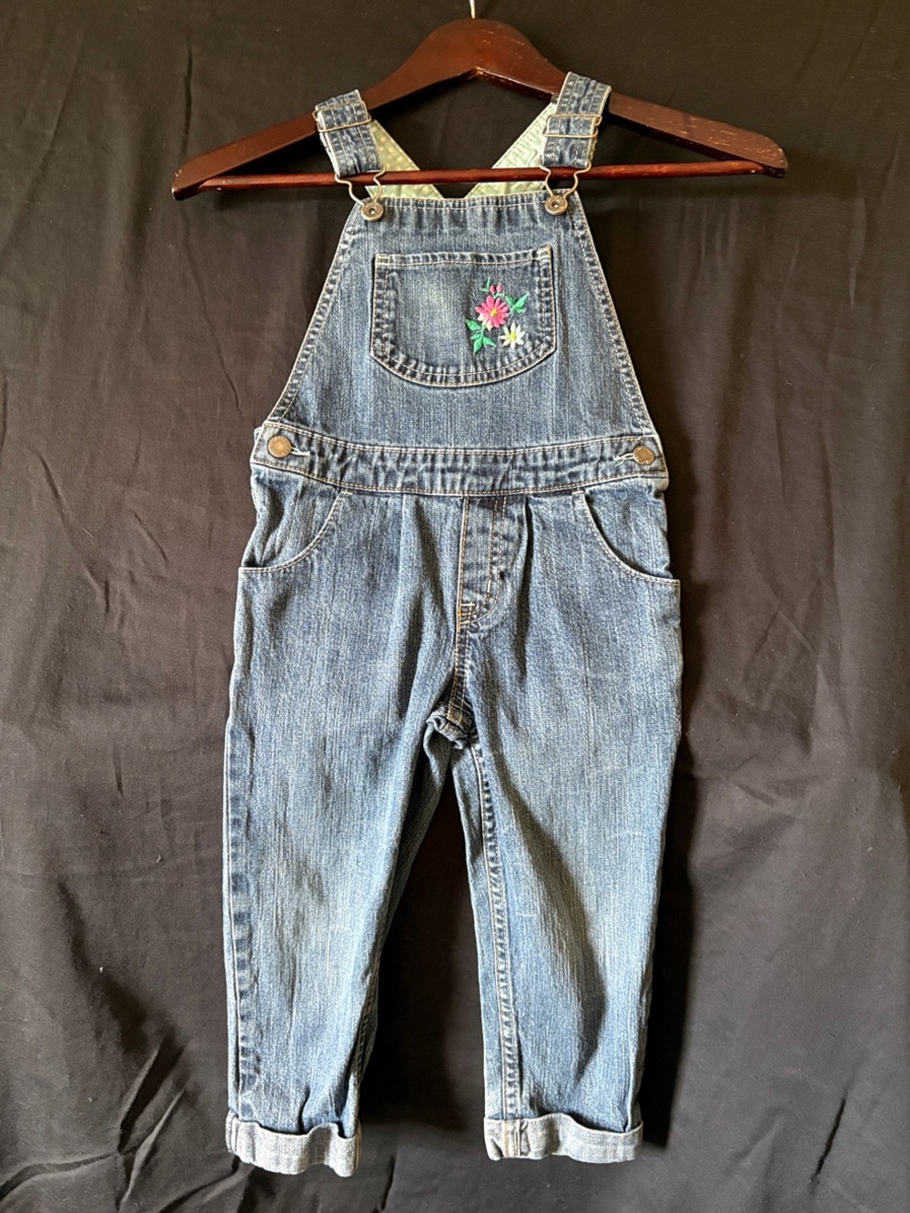 OshKosh B’gosh Girls 3T Denim Overalls Floral Embroidered Pocket Blue